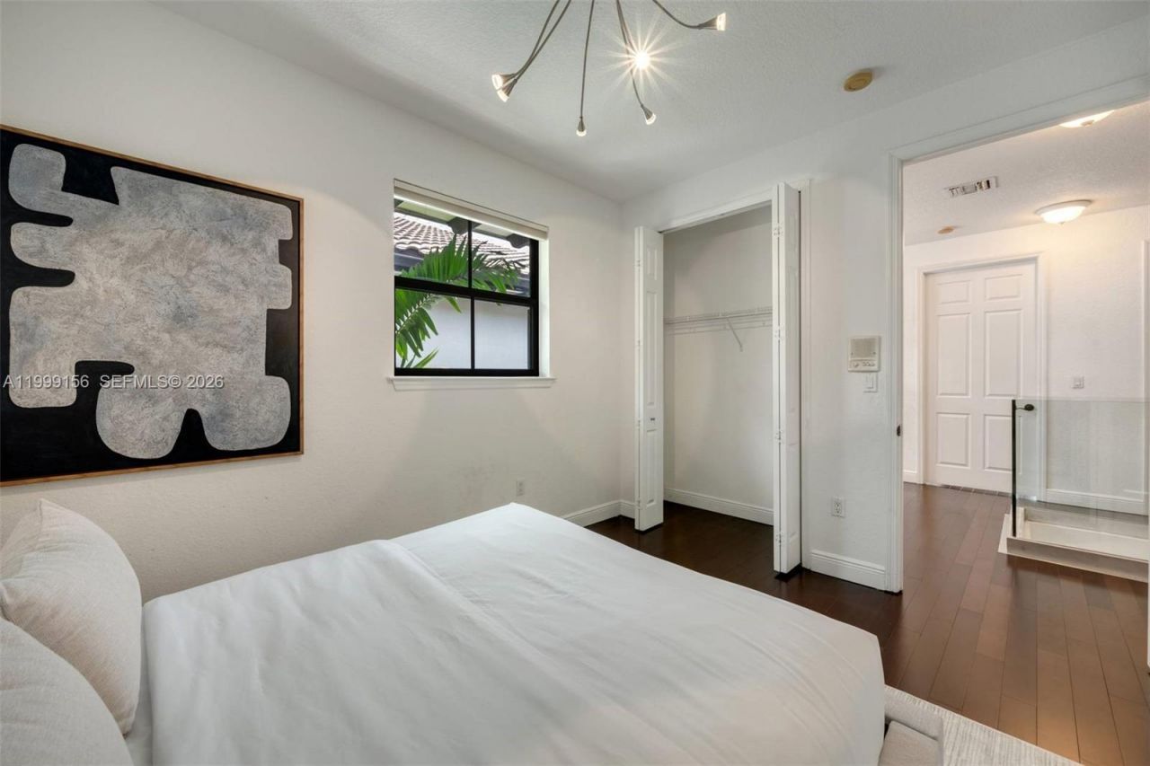 3067 Indiana Street, Miami, FL 33133 Photo