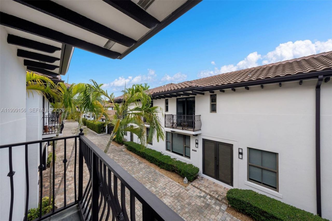 3067 Indiana Street, Miami, FL 33133 Photo