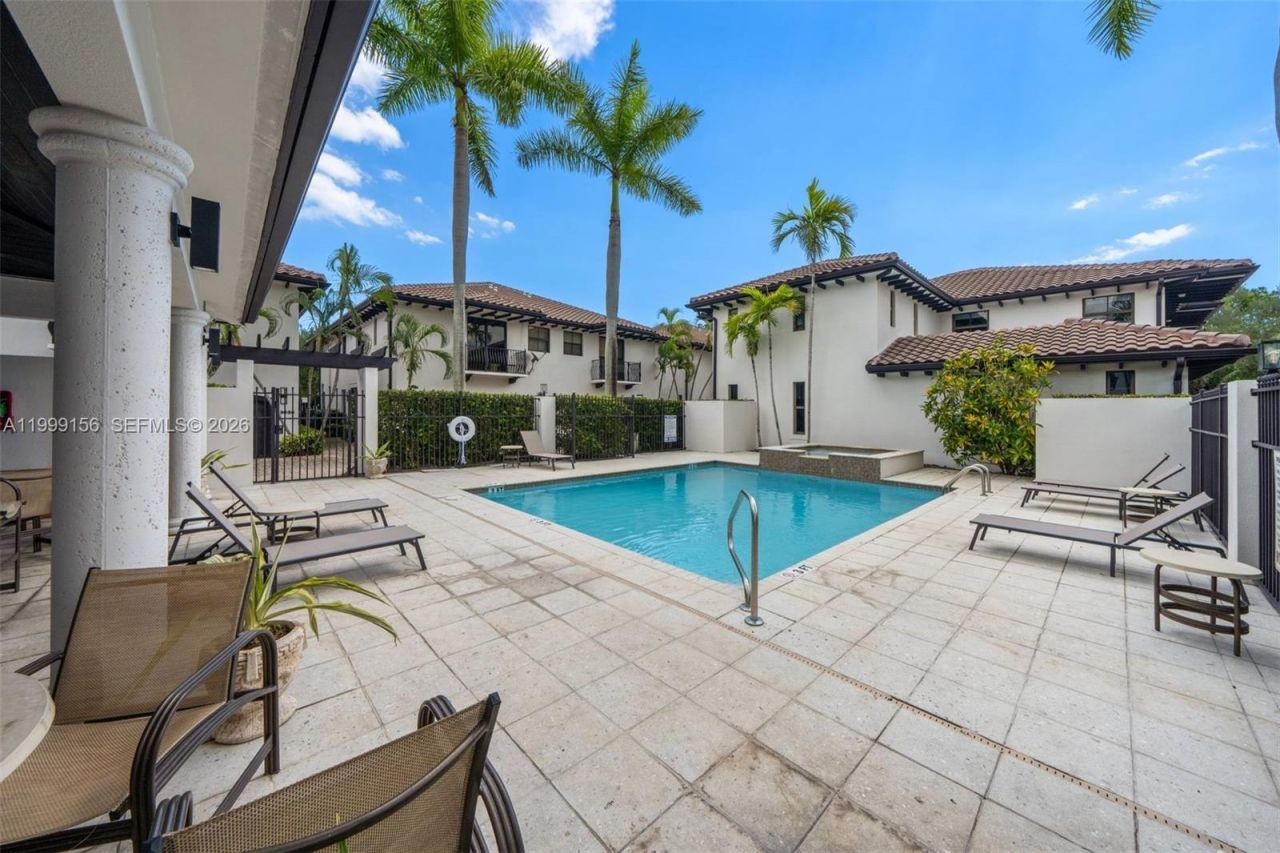 3067 Indiana Street, Miami, FL 33133 Photo