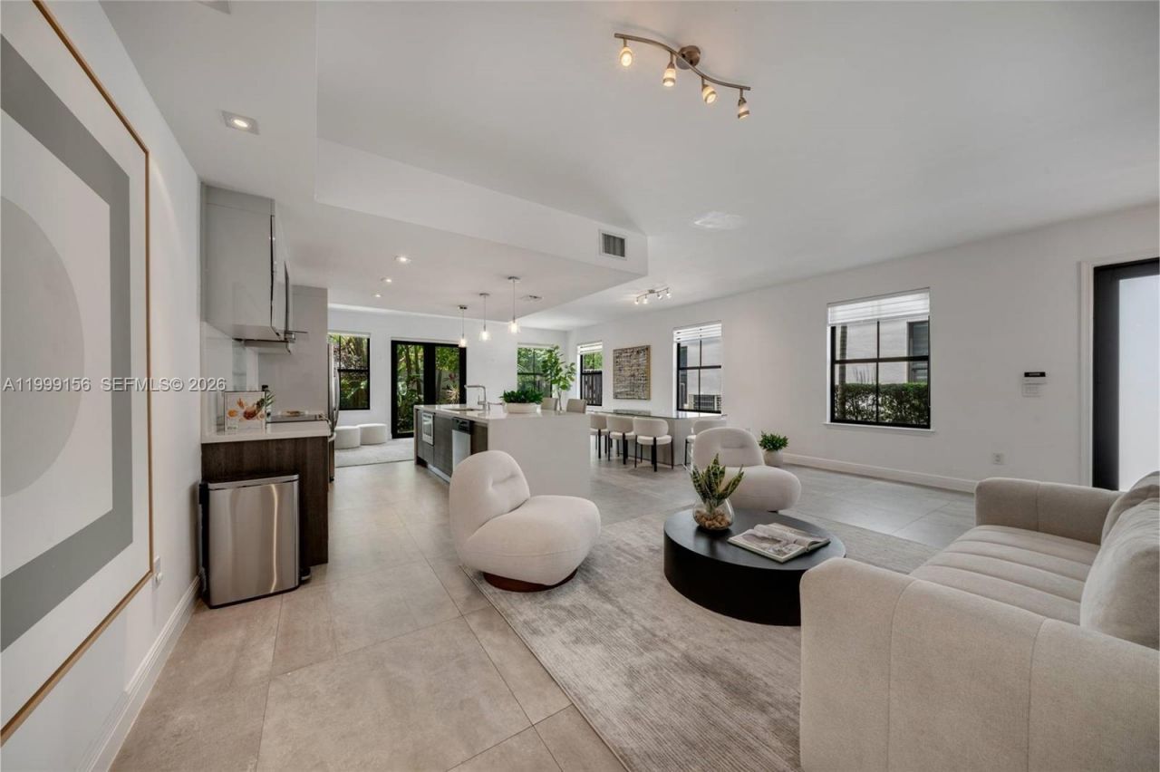 3067 Indiana Street, Miami, FL 33133 Photo