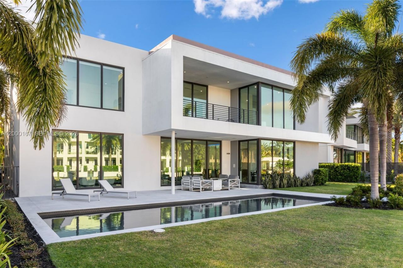 4232 E Tradewinds Ave , Lauderdale by the Sea, FL 33308 Photo