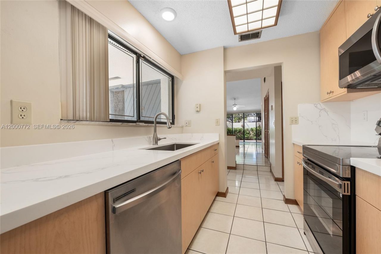 12313 SW 148th Ter, Miami, FL 33186 Photo