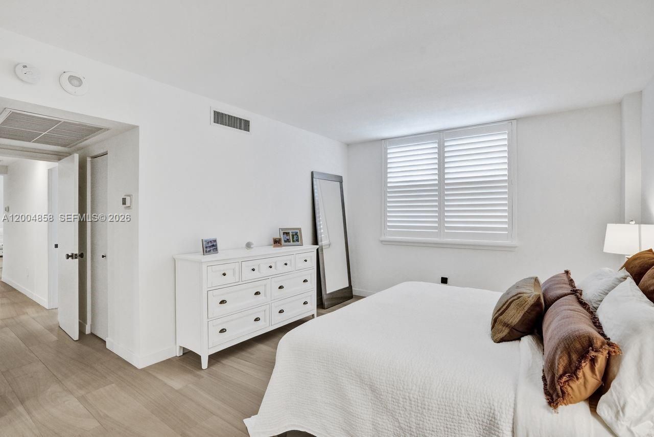 625 Biltmore Way, Unit 103, Coral Gables, FL 33134 Photo