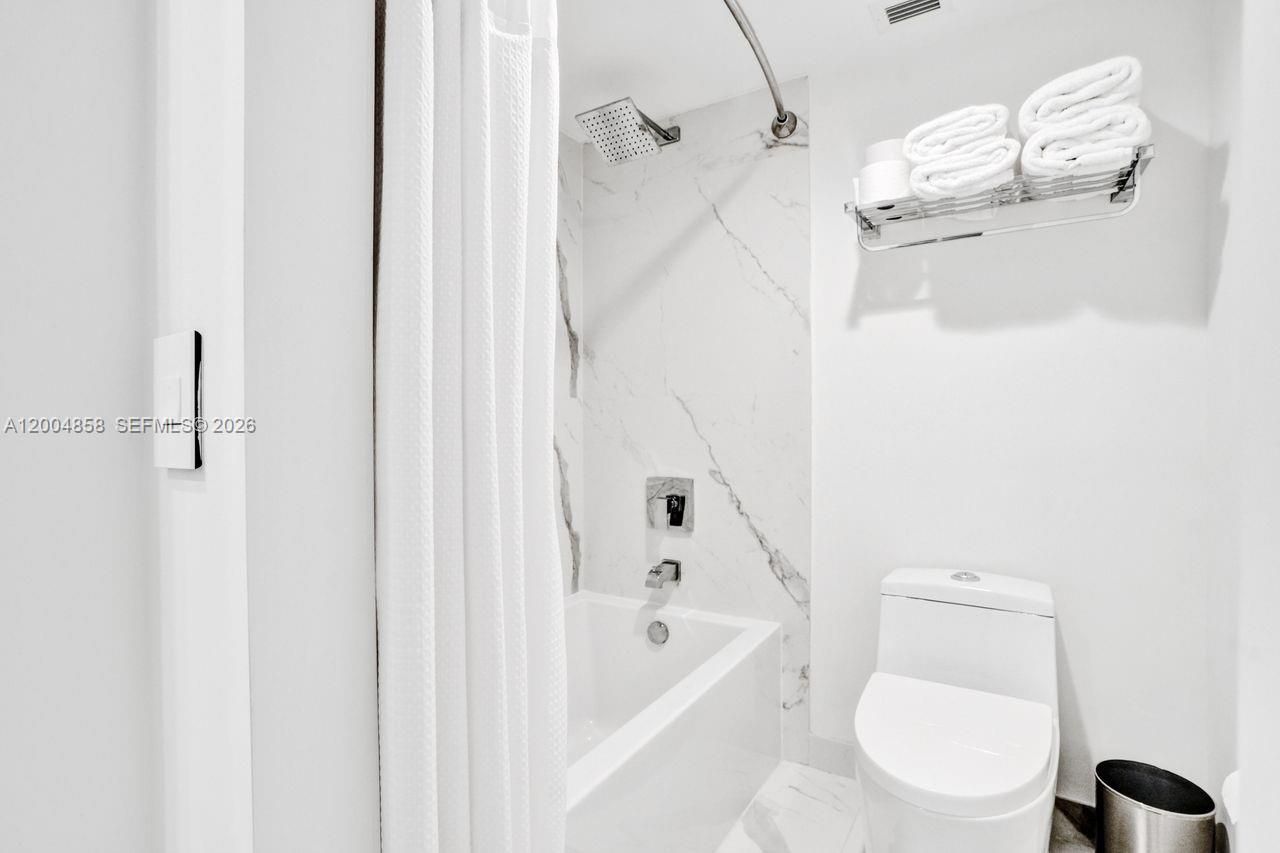 625 Biltmore Way, Unit 103, Coral Gables, FL 33134 Photo