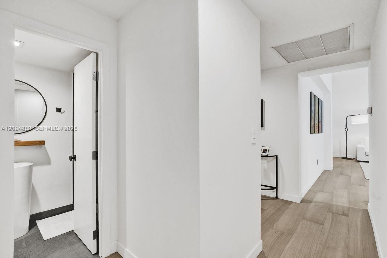 625 Biltmore Way, Unit 103, Coral Gables, FL 33134 Photo