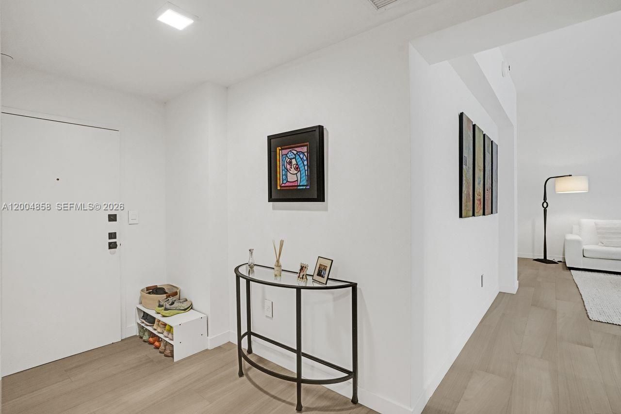625 Biltmore Way, Unit 103, Coral Gables, FL 33134 Photo