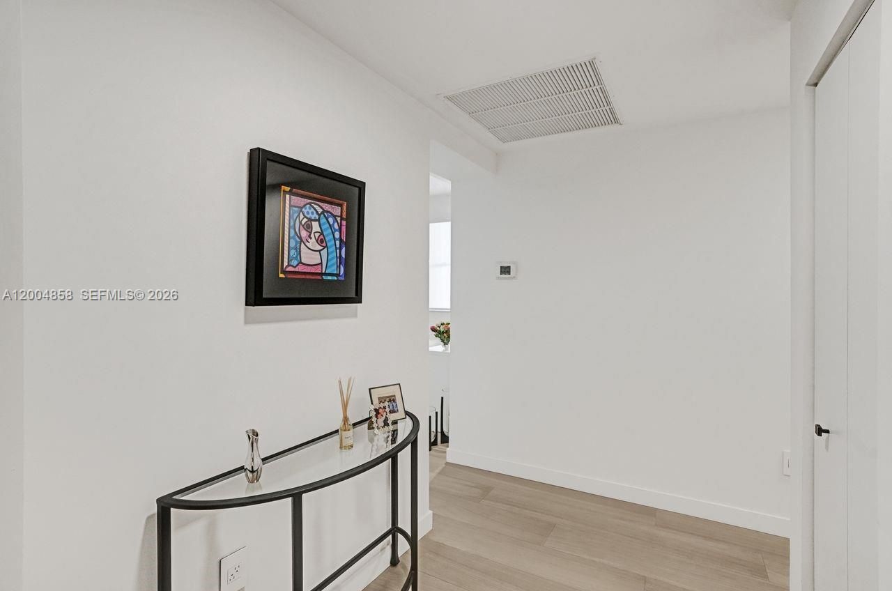 625 Biltmore Way, Unit 103, Coral Gables, FL 33134 Photo