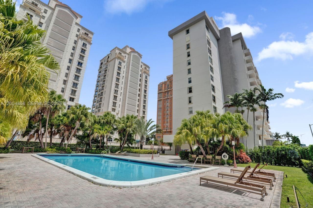 625 Biltmore Way, Unit 103, Coral Gables, FL 33134 Photo