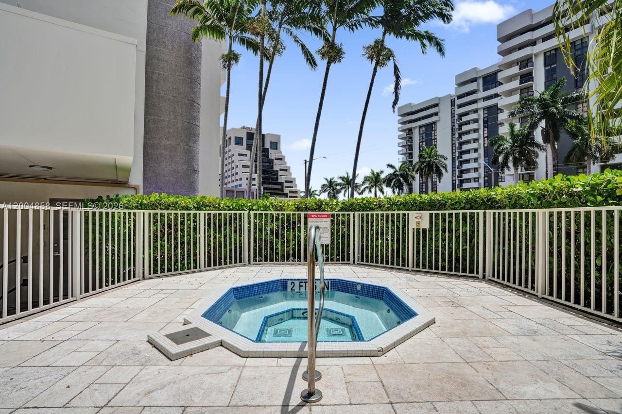 625 Biltmore Way, Unit 103, Coral Gables, FL 33134 Photo