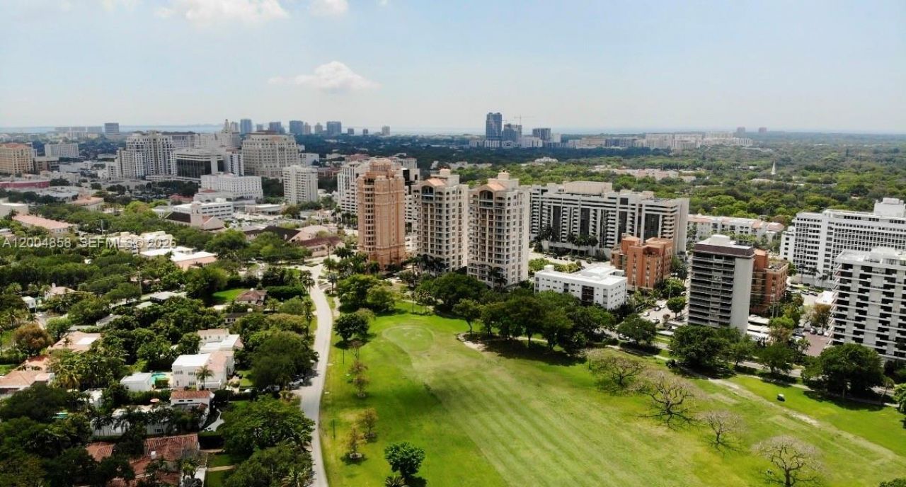 625 Biltmore Way, Unit 103, Coral Gables, FL 33134 Photo