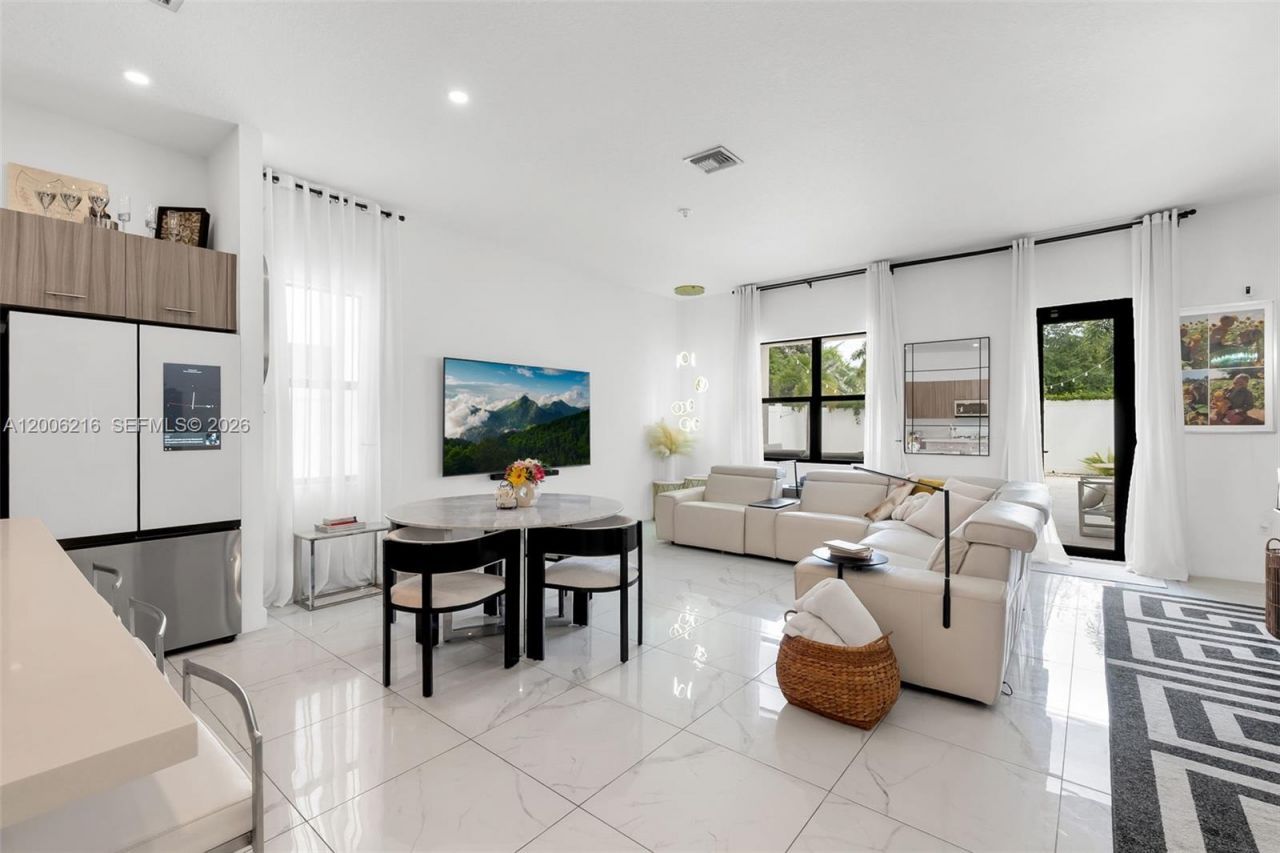 4363 SW 173rd Ave, Miramar, FL 33029 Photo