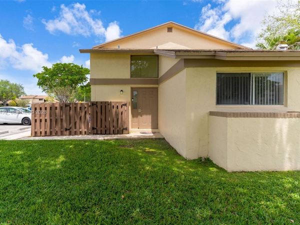 2950 NW 106th Ave , Sunrise, FL 33322