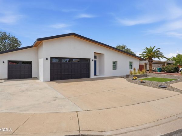 1736 S DON LUIS Circle, Mesa, AZ 85202