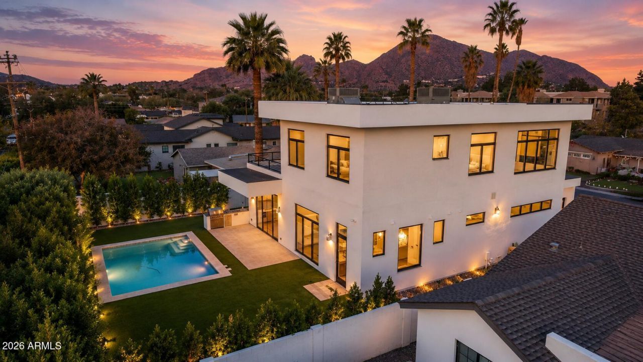 4120 N 44th Place, Phoenix, AZ 85018 Main Photo