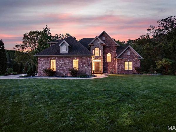 4507 Eagle Ridge Court, Godfrey, IL 62035