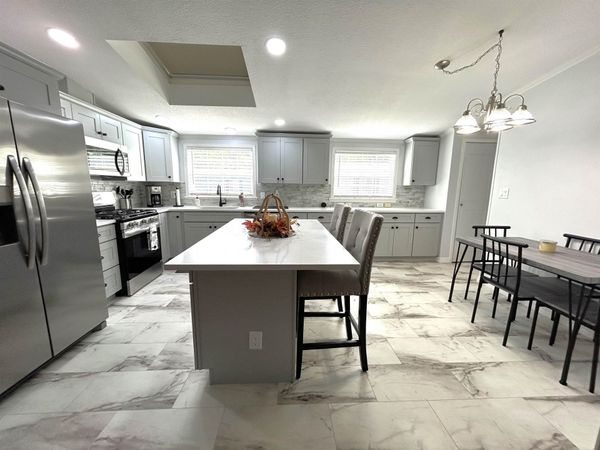 75 Hilton Avenue, Exeter, NH 03833