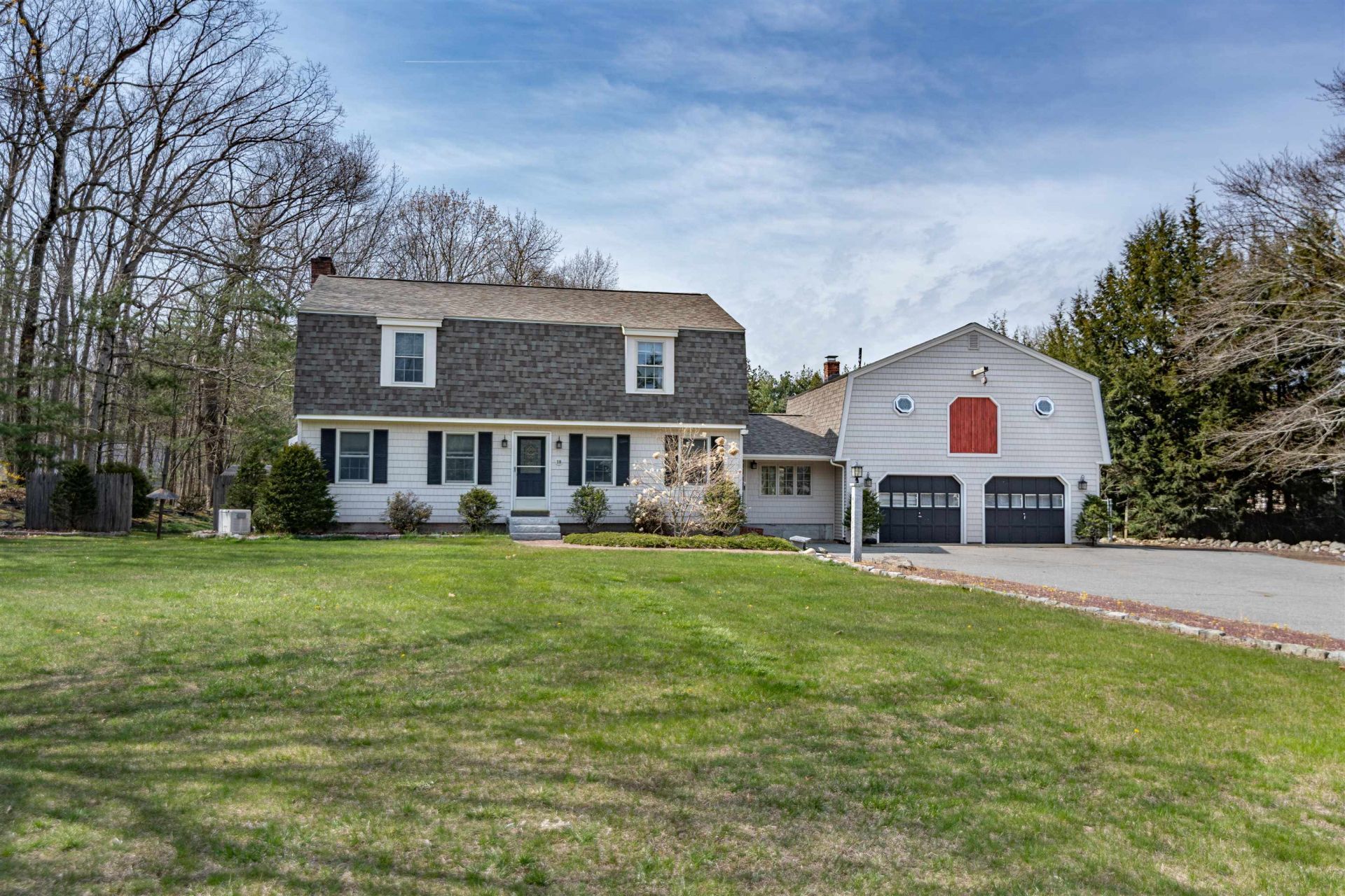 18 Smith Corner Road, Plaistow, NH 03865 Main Photo