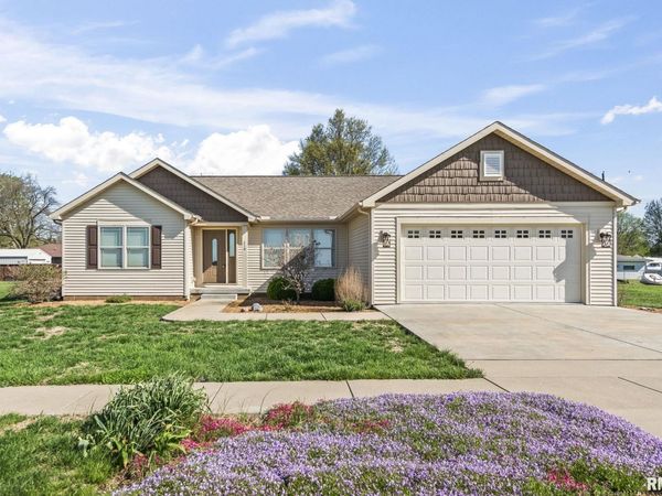 210 CEDAR Street, Kincaid, IL 62540