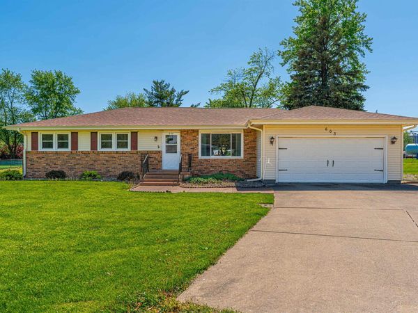 603 N ILLINOIS Street, Warrensburg, IL 62573