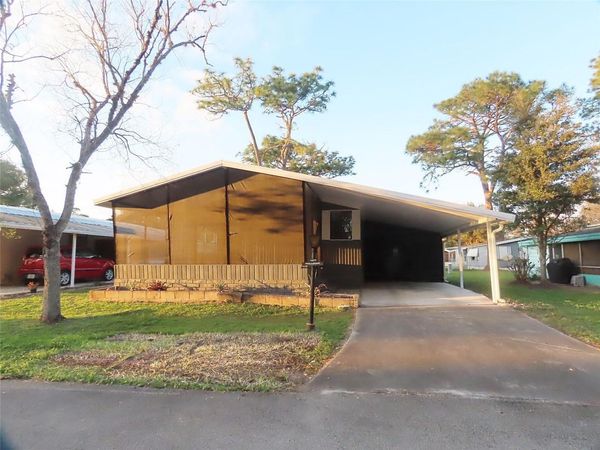 1077 QUAIL DRIVE , DELAND, FL 32724