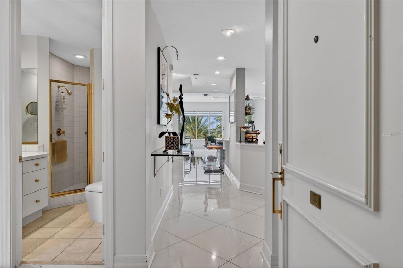 340 S Palm Avenue, Unit 14, Sarasota, FL 34236 Photo