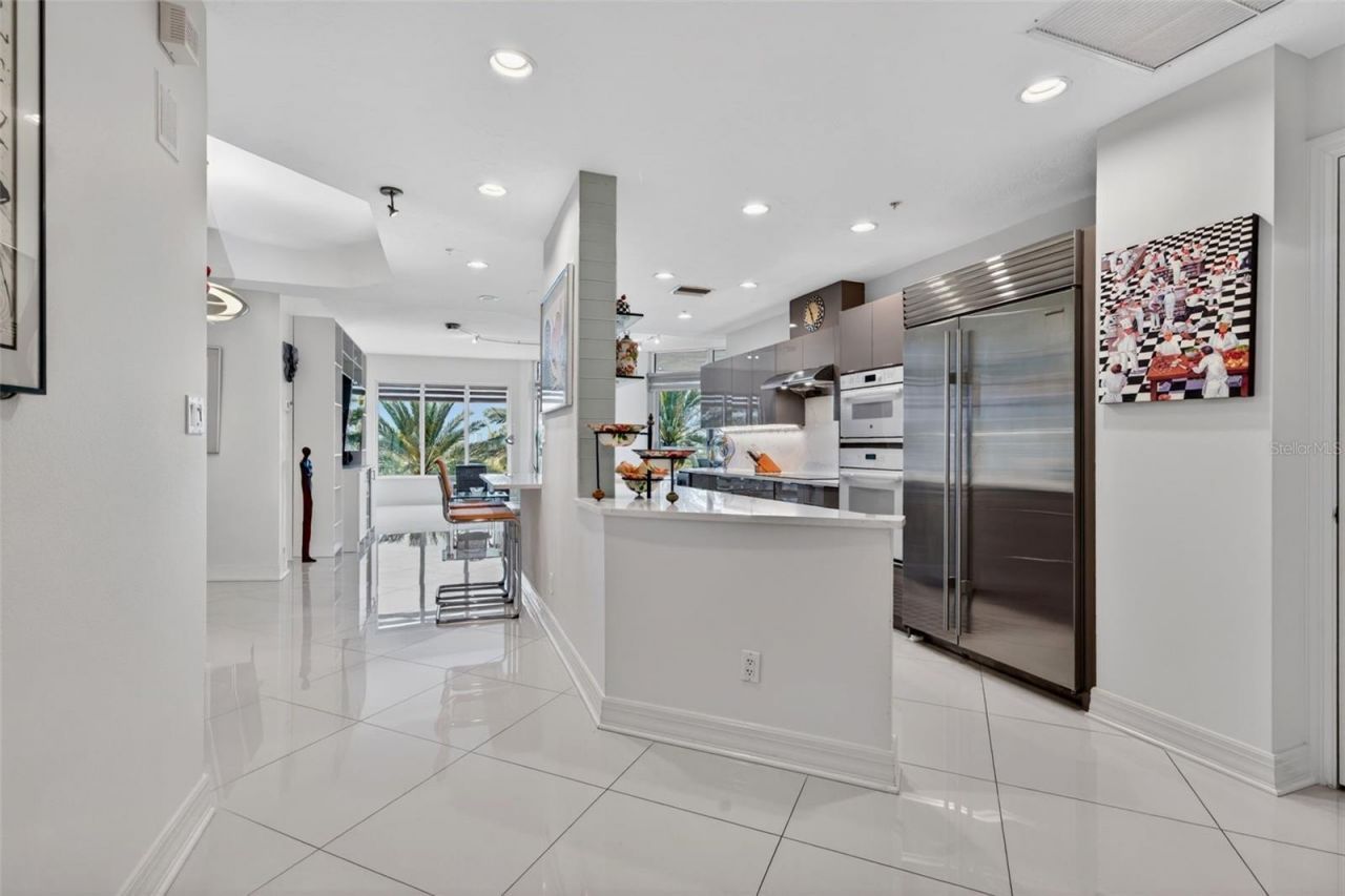 340 S Palm Avenue, Unit 14, Sarasota, FL 34236 Photo