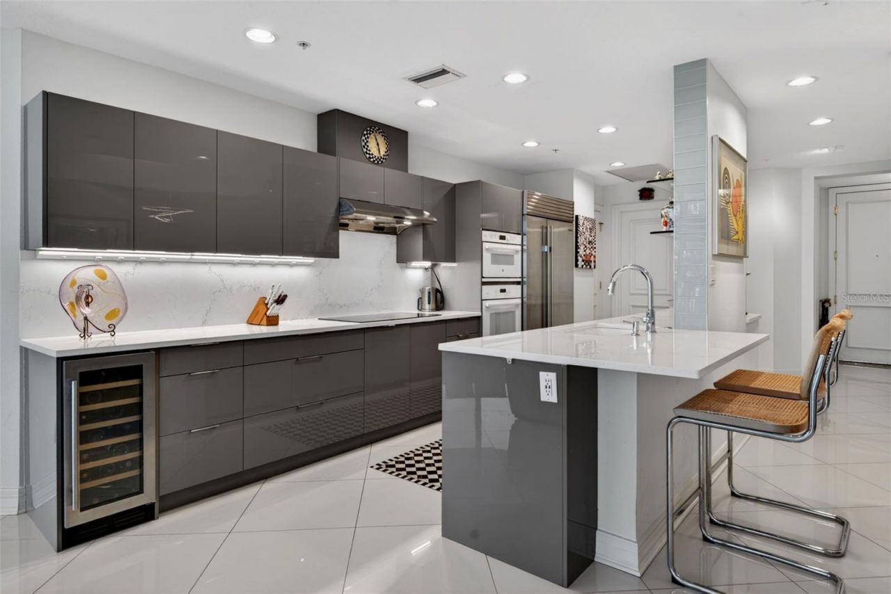 340 S Palm Avenue, Unit 14, Sarasota, FL 34236 Photo