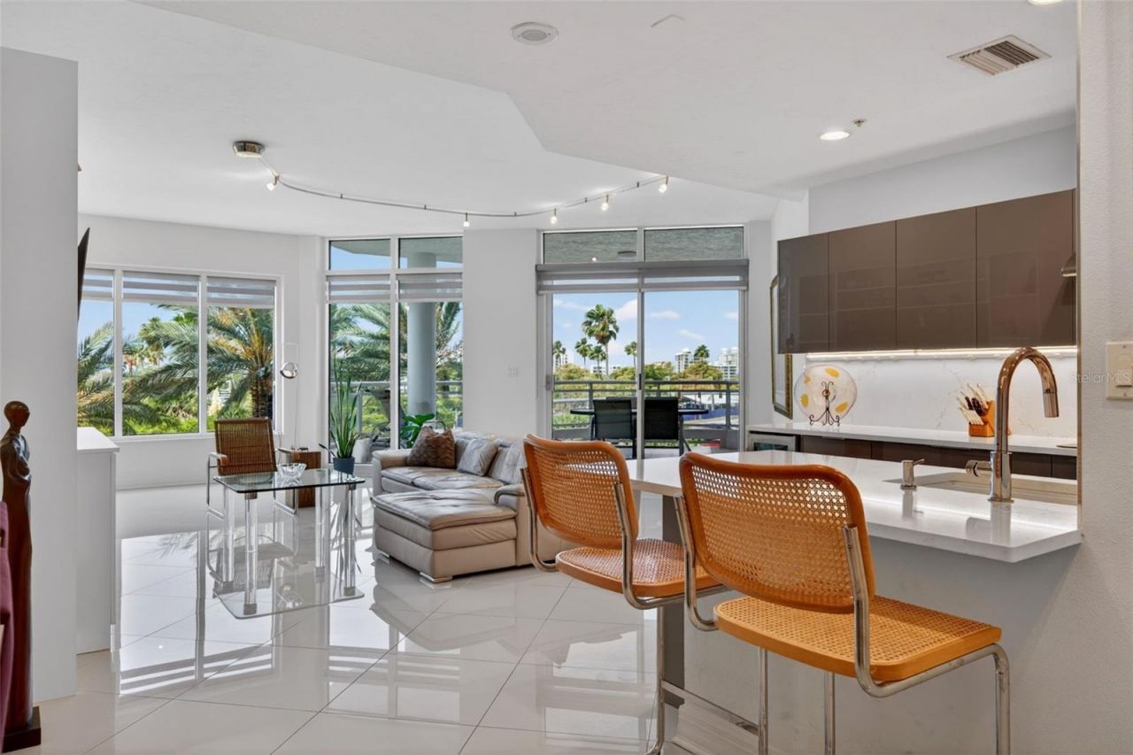 340 S Palm Avenue, Unit 14, Sarasota, FL 34236 Photo