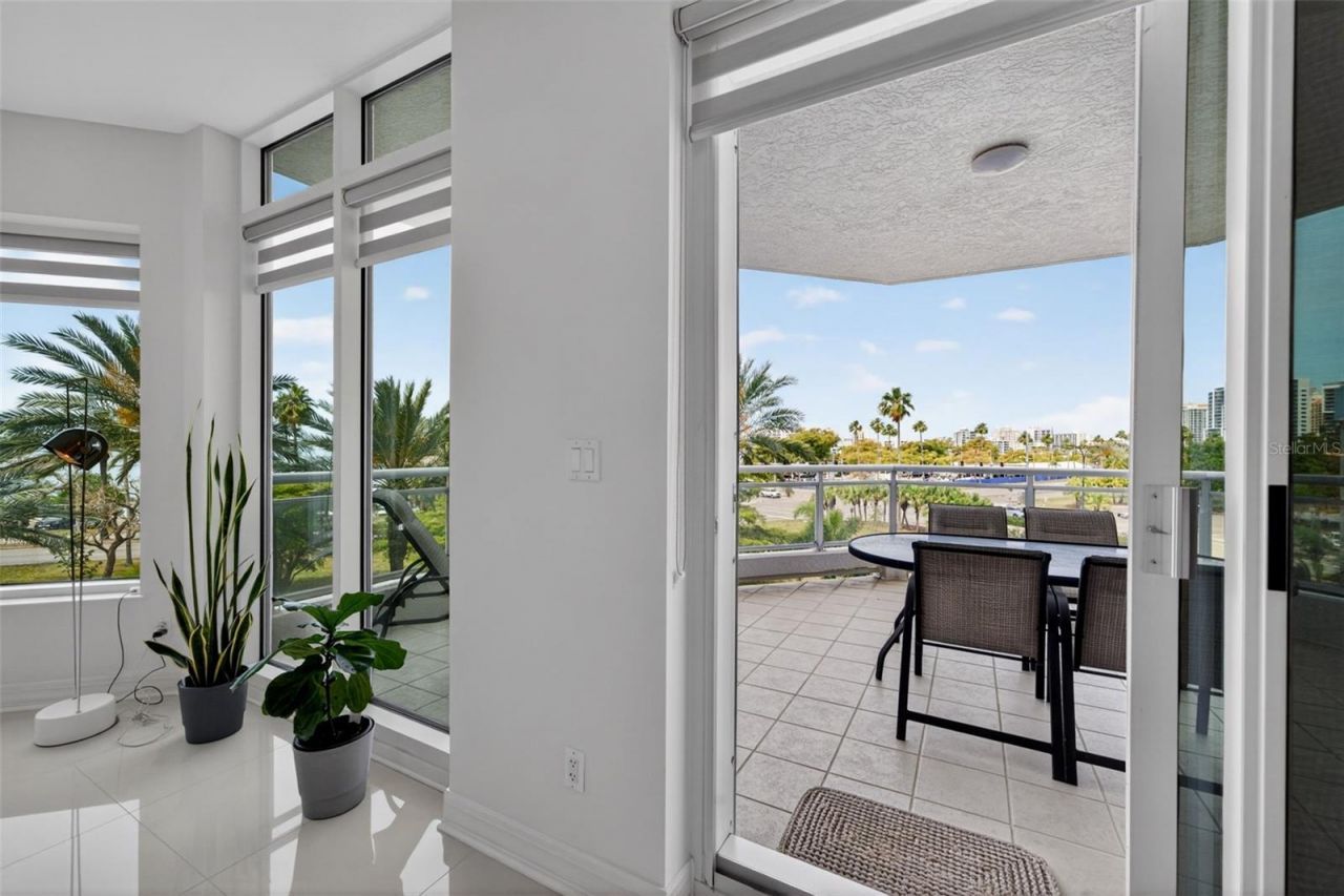 340 S Palm Avenue, Unit 14, Sarasota, FL 34236 Photo
