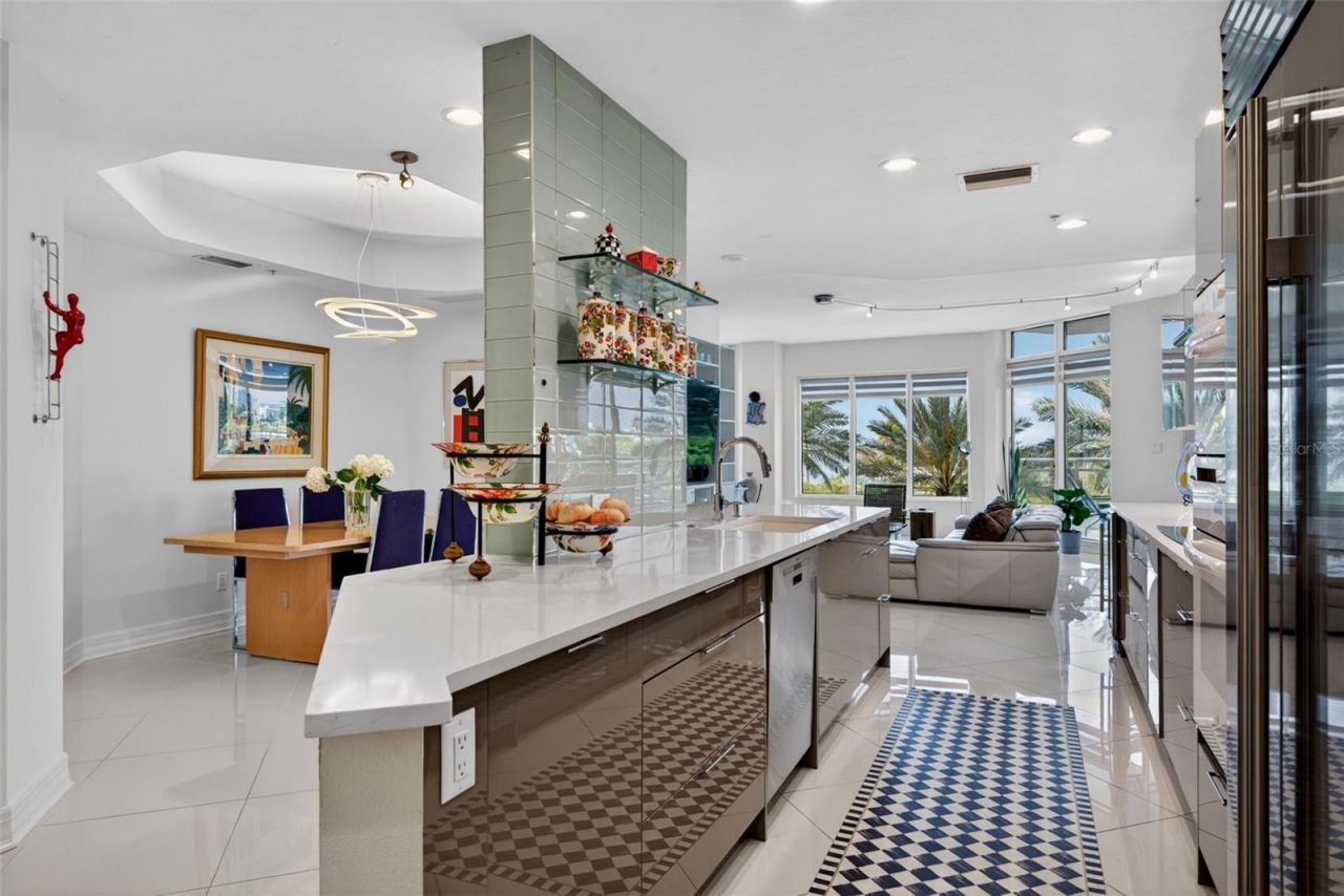 340 S Palm Avenue, Unit 14, Sarasota, FL 34236 Photo