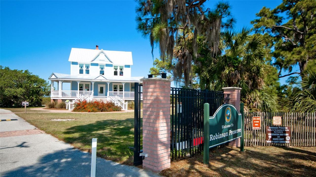 10315 Cortez Road W, Unit 1-4, Bradenton, FL 34210 Photo