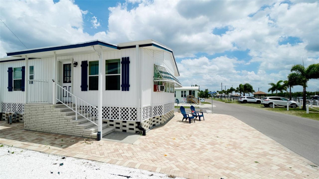 10315 Cortez Road W, Unit 1-4, Bradenton, FL 34210 Photo