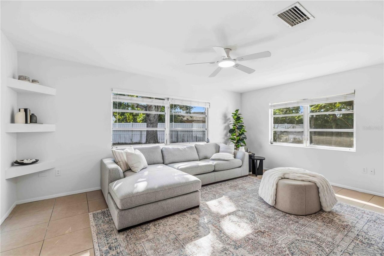 530 Saint Andrews Drive, Sarasota, FL 34243 Photo