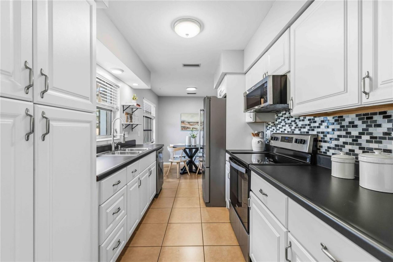 530 Saint Andrews Drive, Sarasota, FL 34243 Photo