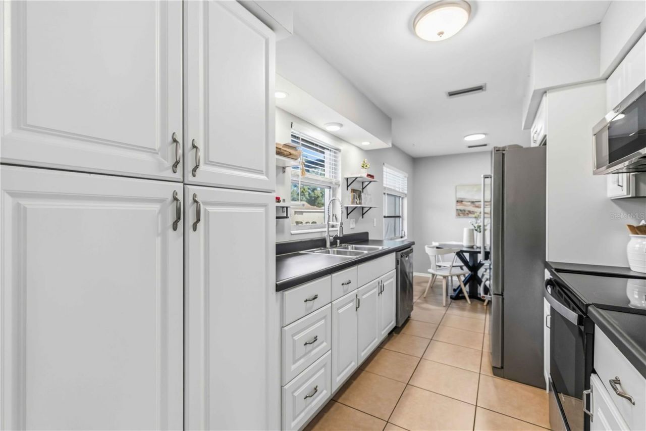 530 Saint Andrews Drive, Sarasota, FL 34243 Photo