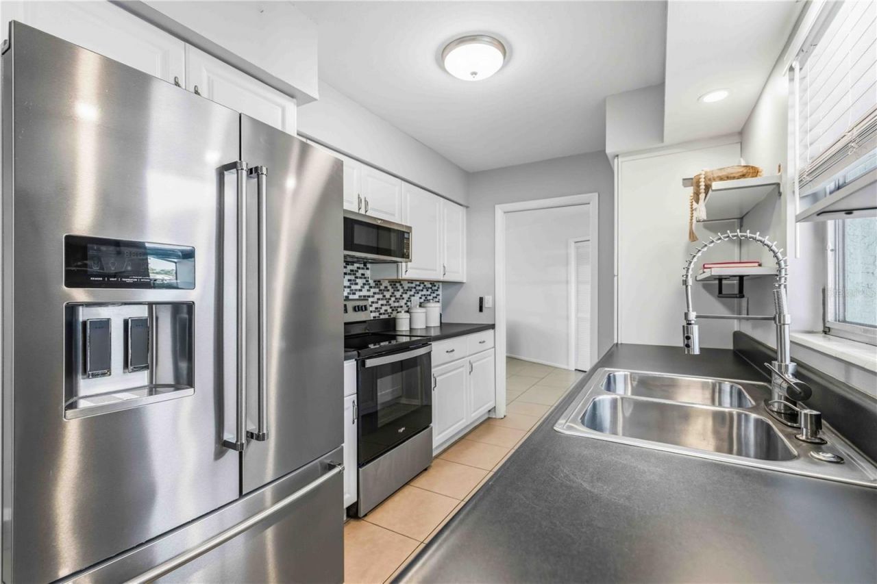 530 Saint Andrews Drive, Sarasota, FL 34243 Photo