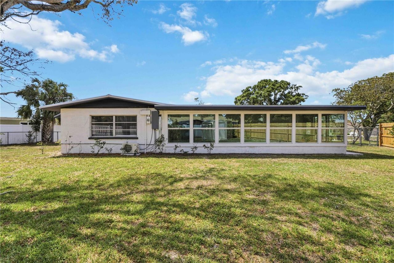 530 Saint Andrews Drive, Sarasota, FL 34243 Photo