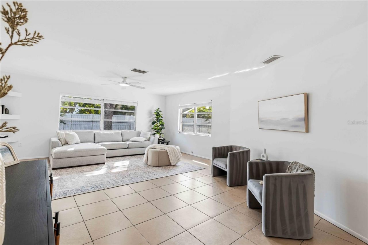 530 Saint Andrews Drive, Sarasota, FL 34243 Photo