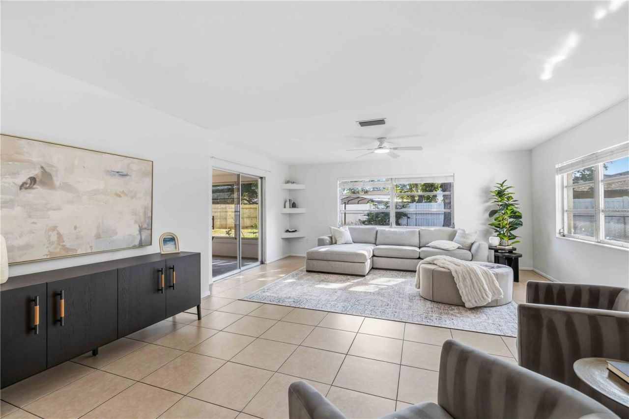 530 Saint Andrews Drive, Sarasota, FL 34243 Photo