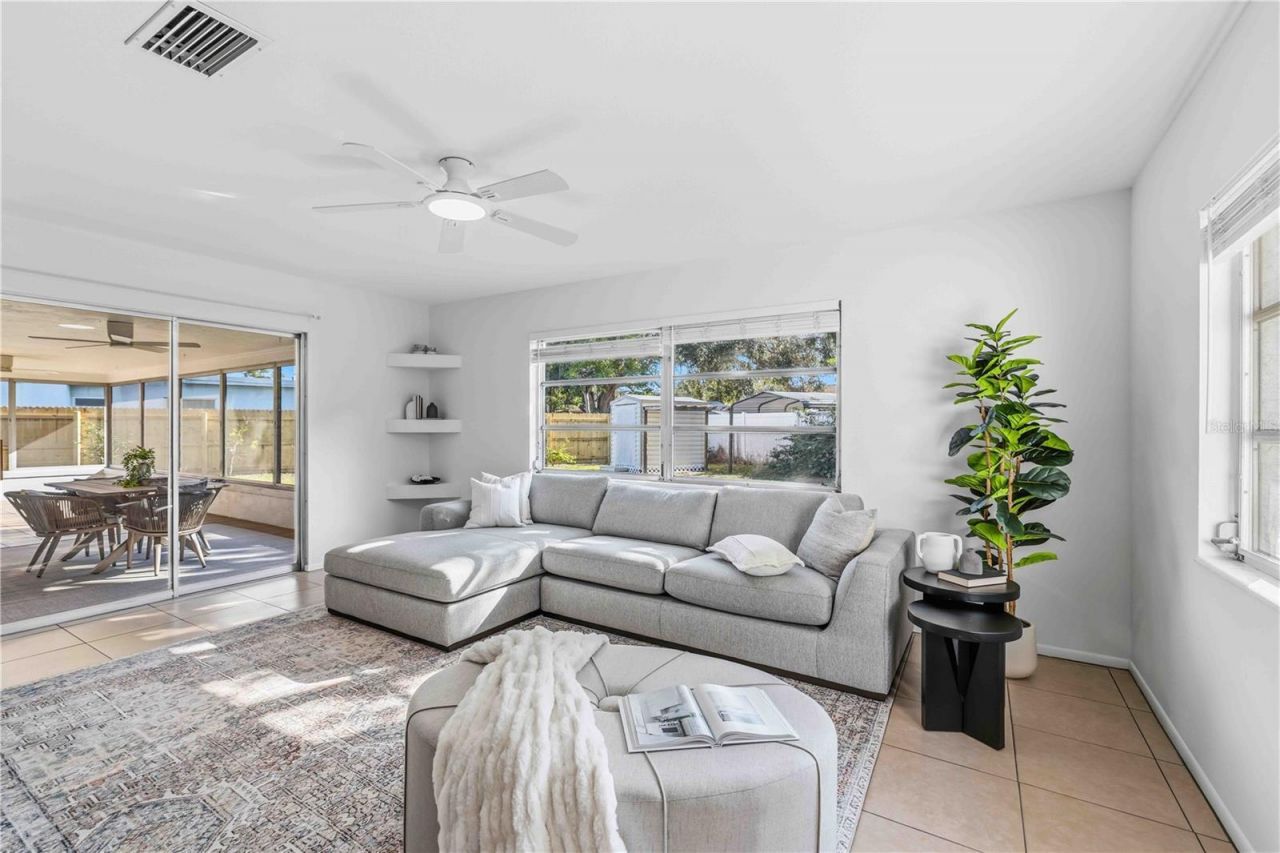 530 Saint Andrews Drive, Sarasota, FL 34243 Photo