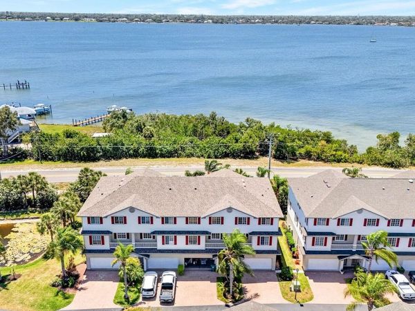 3607 10TH LN W , PALMETTO, FL 34221