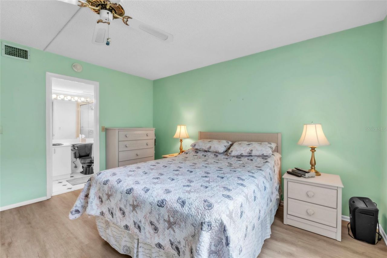 1330 Glen Oaks Drive E, Unit 269D, Sarasota, FL 34232 Photo