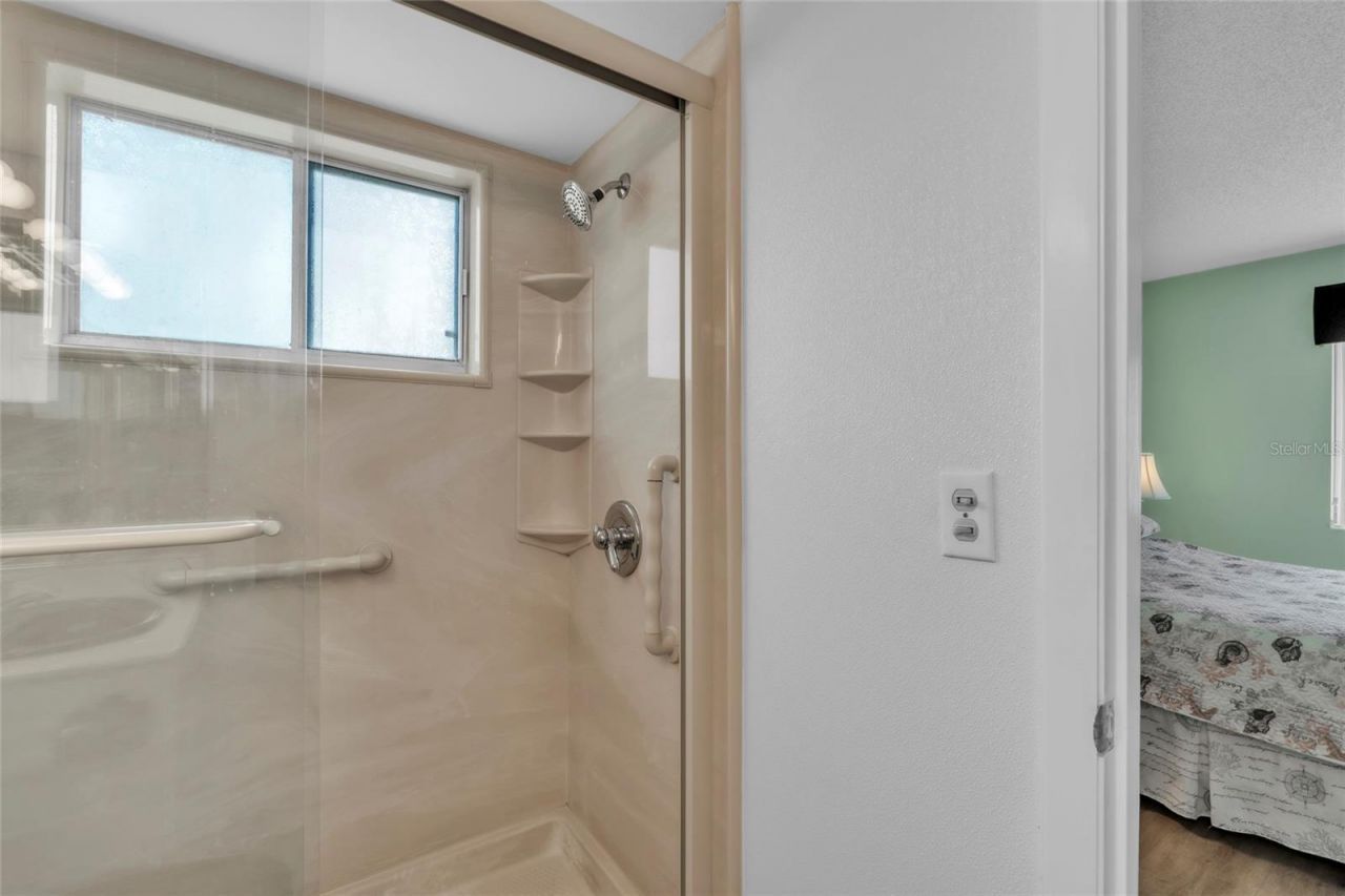 1330 Glen Oaks Drive E, Unit 269D, Sarasota, FL 34232 Photo