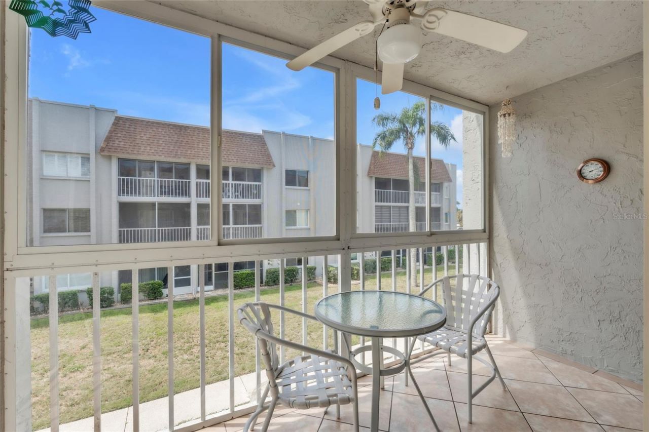 1330 Glen Oaks Drive E, Unit 269D, Sarasota, FL 34232 Photo