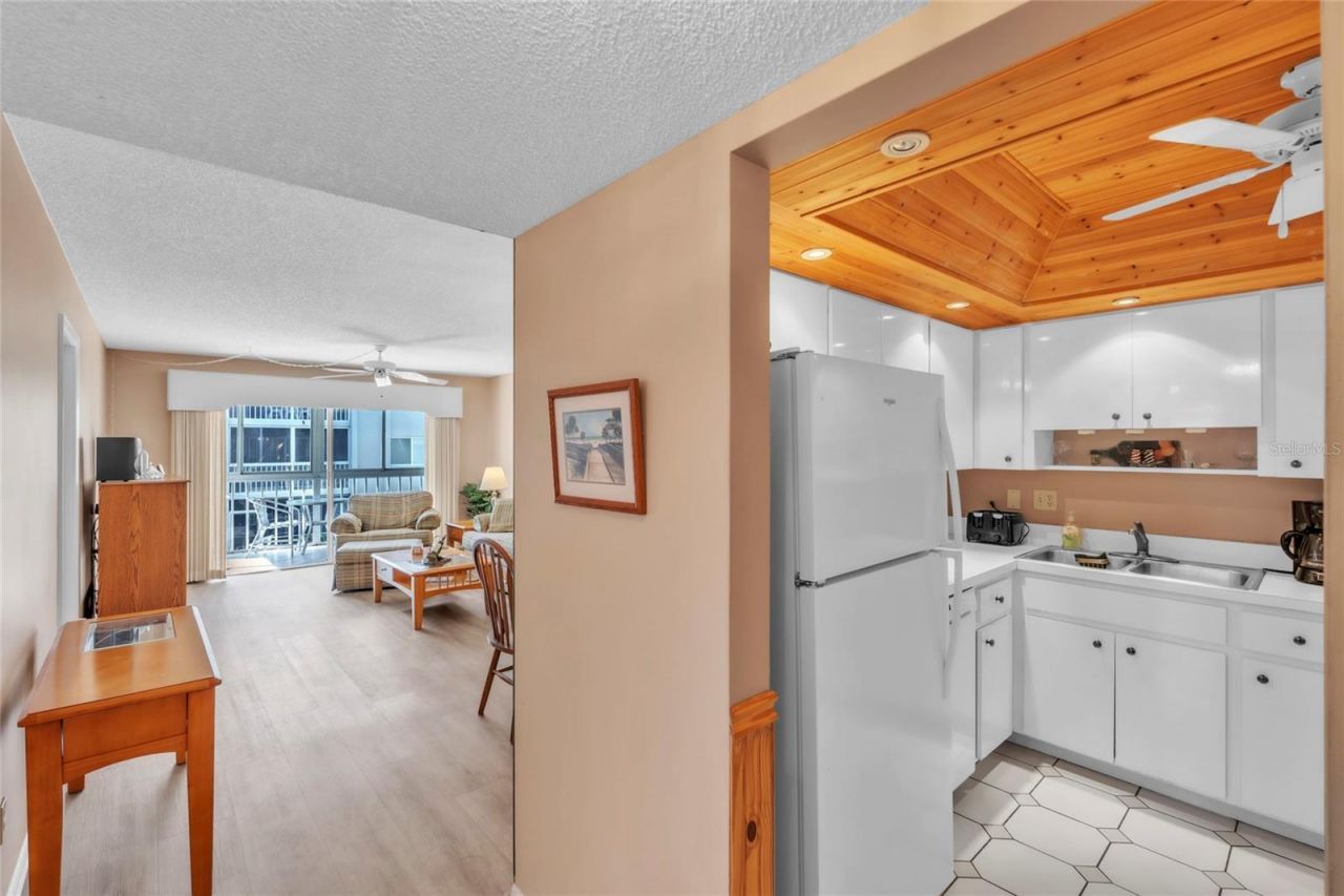 1330 Glen Oaks Drive E, Unit 269D, Sarasota, FL 34232 Photo