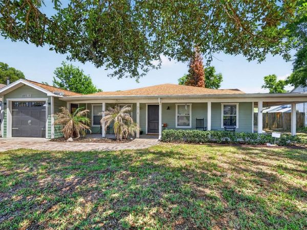 5713 LAKE STREET , MOUNT DORA, FL 32757