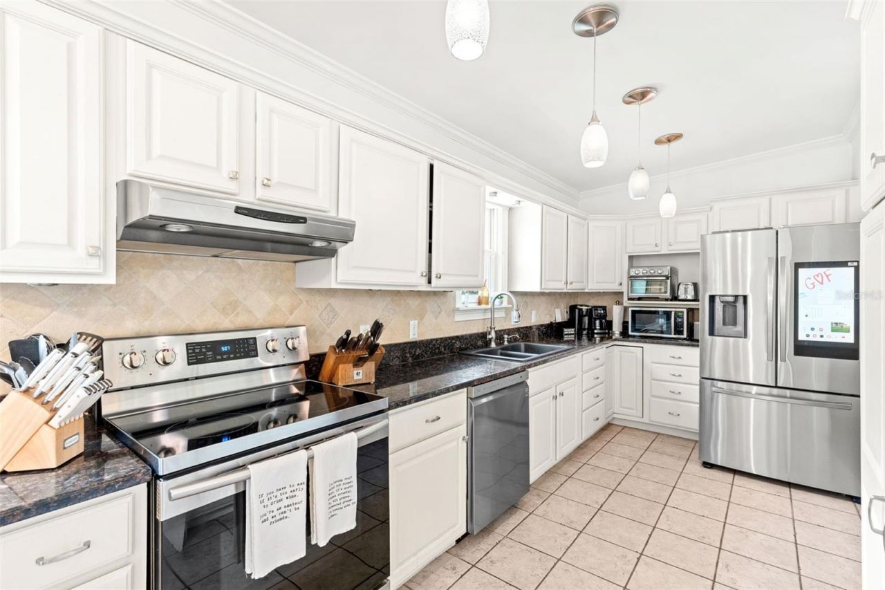 521 Sheridan Boulevard, Orlando, FL 32804 Photo
