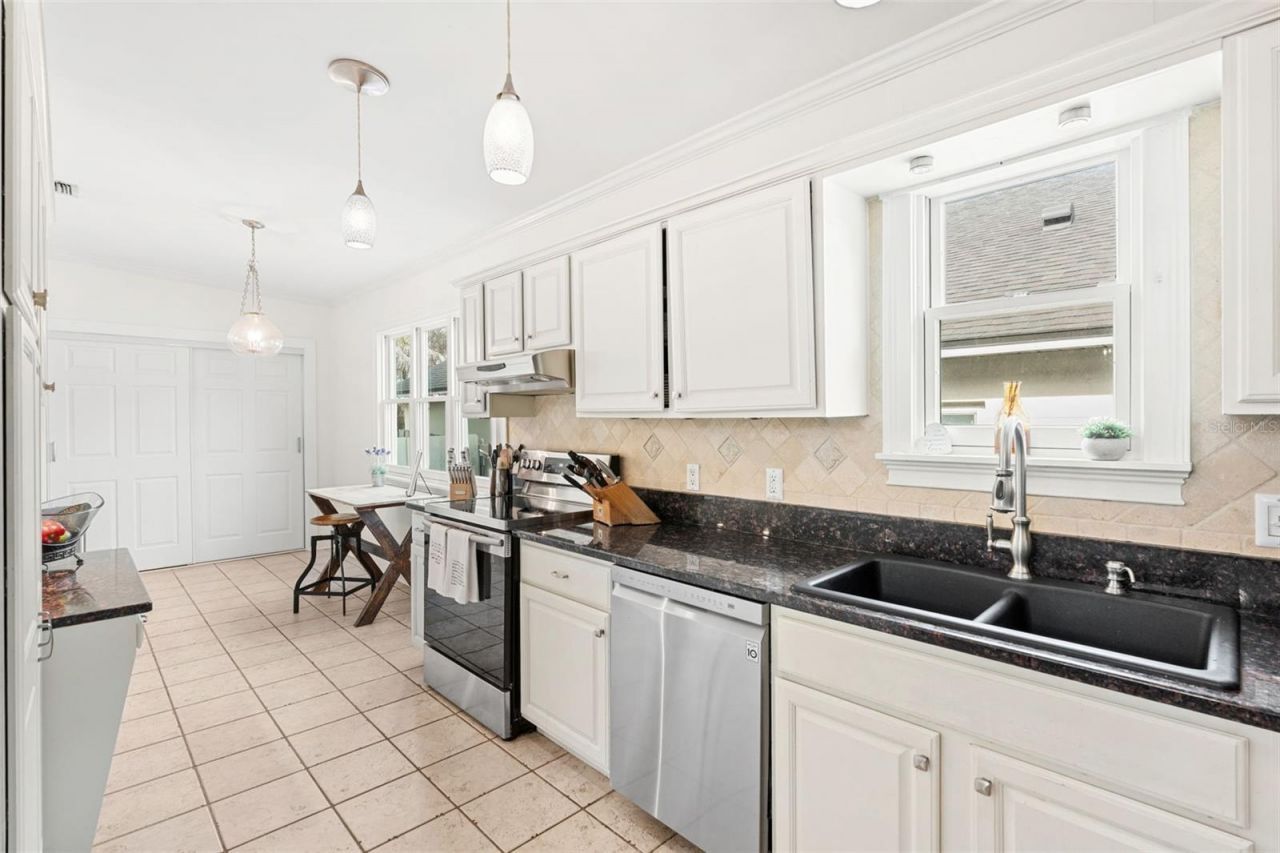521 Sheridan Boulevard, Orlando, FL 32804 Photo