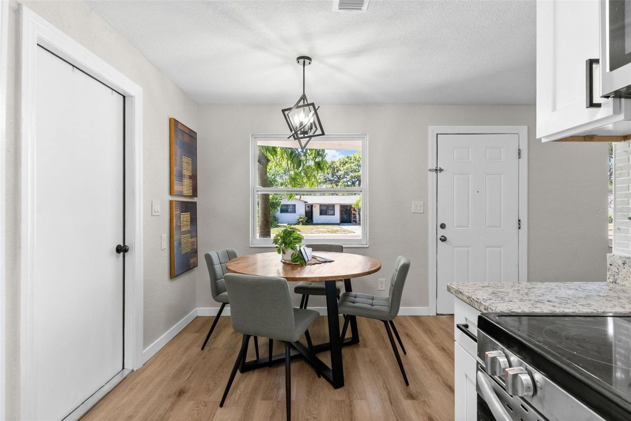 2310 33rd Street S, Saint Petersburg, FL 33712 Photo