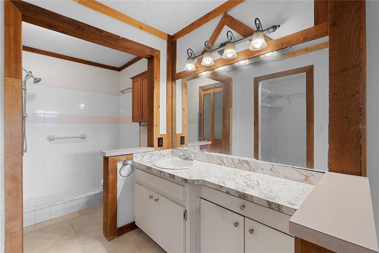 497 Meadowood Boulevard, Fern Park, FL 32730 Photo